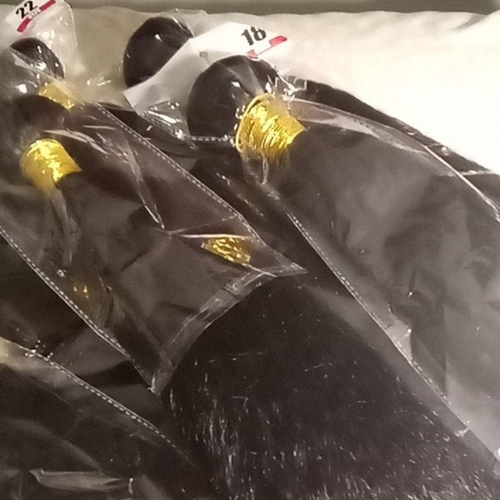 -3 BUNDLES OF KINKY STRAIGHT BRAZILIAN 100% HUMAN HAIR